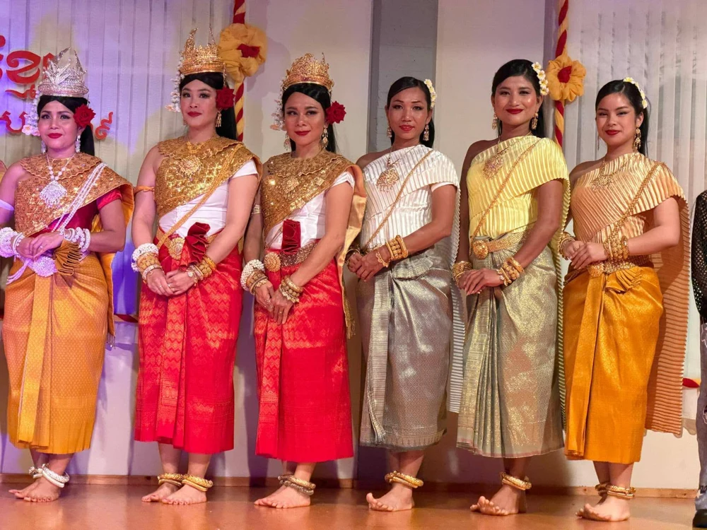 Apsara-Tanz und traditionelle Kostüme